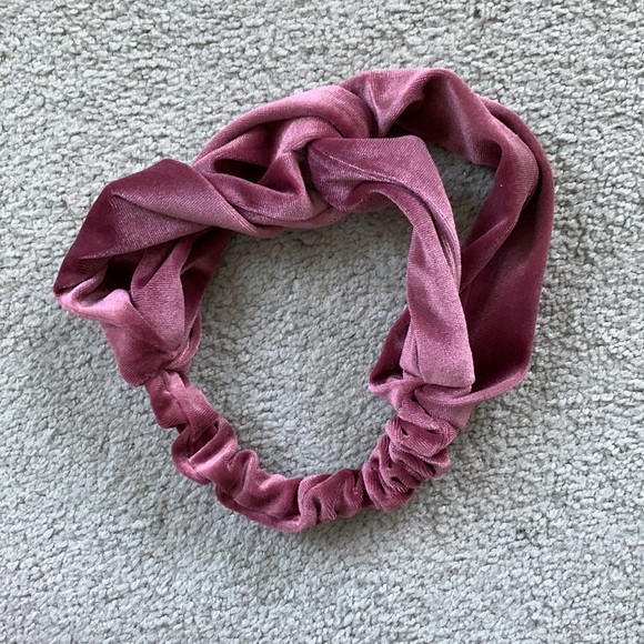 Assorted Headband Bundle (9 total) - Picture 5 of 6